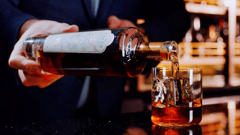 How to Store and Serve Whisky